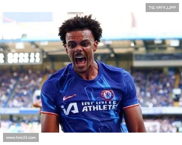 比利亚雷亚尔正式签下国际米兰中场布坎南 转会费达900万欧元